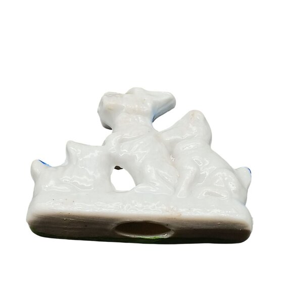 Vintage Hand-Painted Porcelain Figurine Of A Dog & Puppies On Grass - Picture 3 of 3